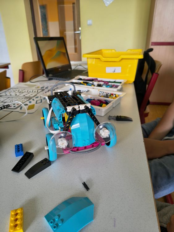 Robotika v informatice 6. třídy - cover