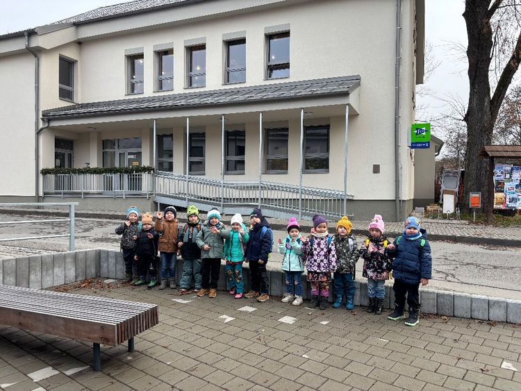 Beseda v knihovně - Velké Karlovice (Berušky) - cover