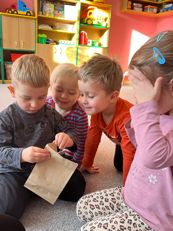 Mikulášská nadílka od skřítka Rolničky (Včeličky) - cover