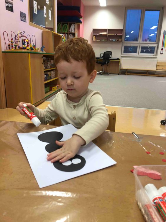  Kouzelnými vrátky, hurá do pohádky - VČELIČKY  - cover