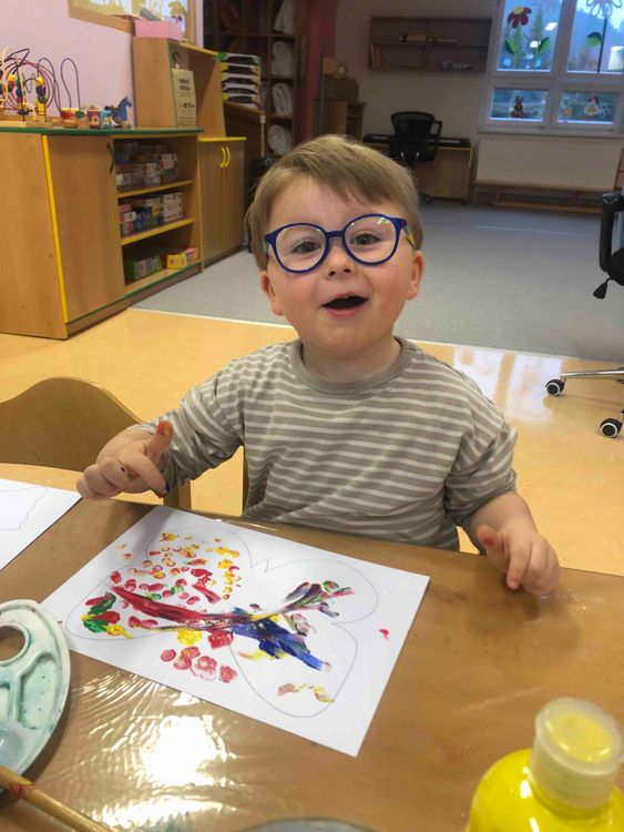 Jarní barvy a tvary - Včeličky - cover